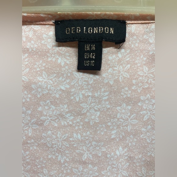 QED London soft floral cropped off the shoulder bustier top - Picture 2 of 6